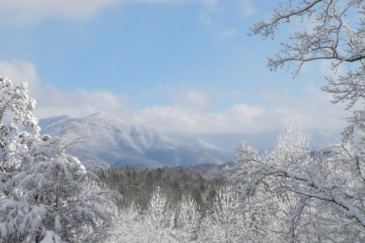 Cozy Cabin With Mountain Views Near Skylift Park! Villa Gatlinburg Exterior foto